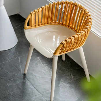 Ротанговые трапезни столове за всекидневна Скандинавските подови трапезни столове Улично стол за спални шезлонг Дизайнерски мебели за дома AB50CY