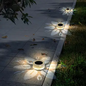 Лампа Пейзаж Градина LED Проекция Цвете Слънчева и Светла Декоративна Подова Лампа Тревата на Двора на Градината